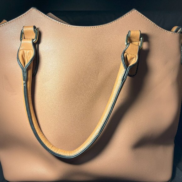 New, Isabelle Women's Shoulder Bag.  Large Discount Shipping - Picture 1 of 5